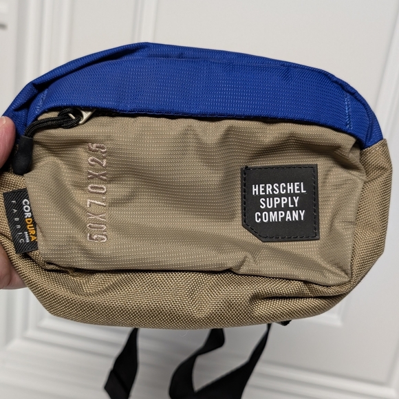 Herschel Supply Co. Tour Hip Pack Small Cordura in Blue and Gray 5” x 7” x 2.5” - Picture 4 of 7